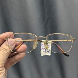 Mắt kính C270